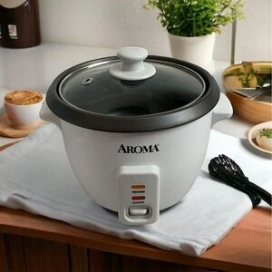 Aroma 6-Cup White Non-Stick Rice & Grain Cooker 1.5QT NIB Open Box